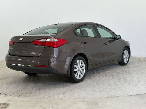 Used 2014 Kia Forte LX w/ Popular Package FWD image 9