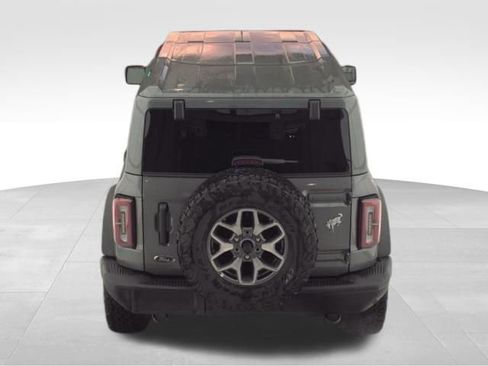 Used 2025 Ford Bronco Badlands image 5