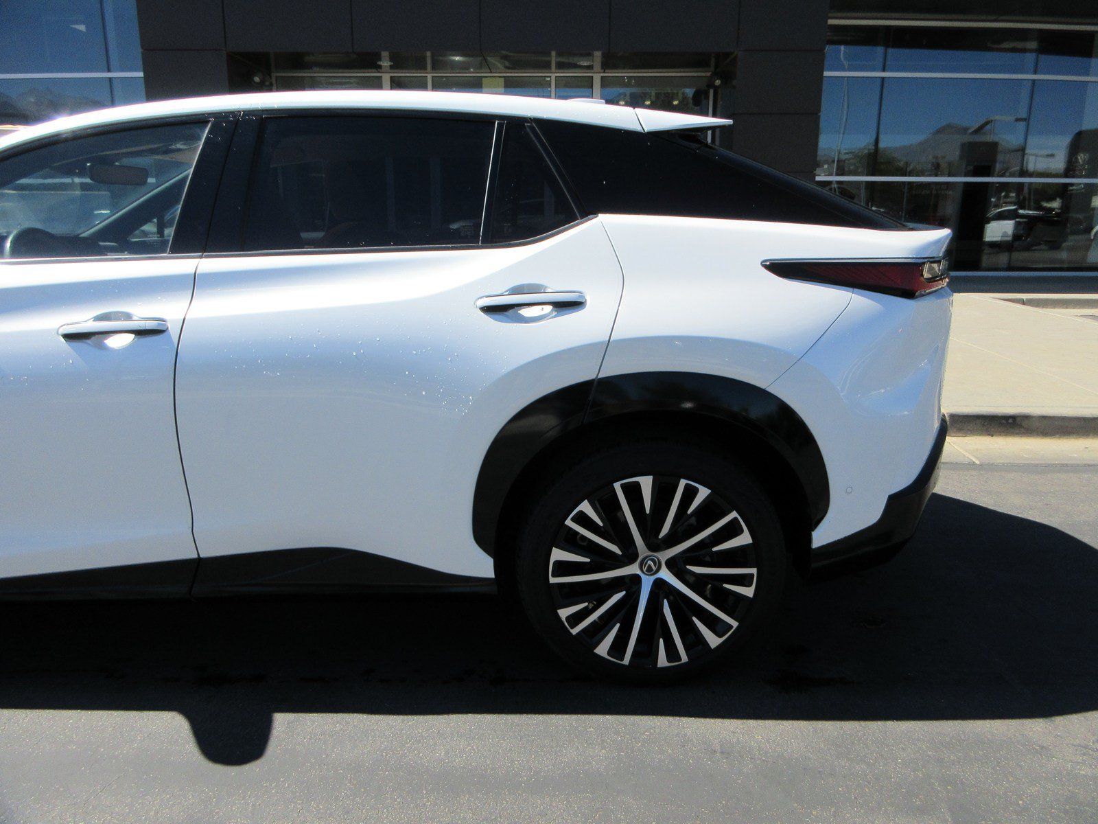 Used 2023 Lexus RZ 450e Premium w/ Cold Area Package AWD/4WD image 4
