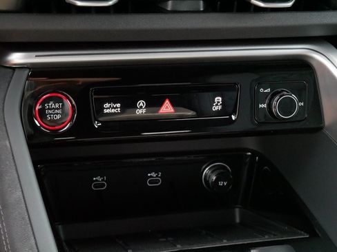 Used 2026 Audi SQ5 Premium Plus AWD/4WD image 23