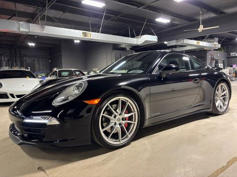 Used 2014 Porsche 911 Carrera 4S image 2