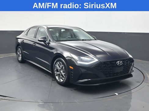 Used 2023 Hyundai Sonata SEL w/ Preferred Accessory Package FWD image 2