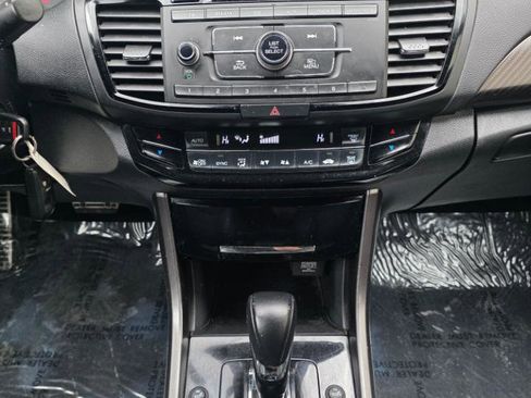 Used 2016 Honda Accord Sport image 16