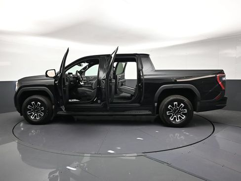 Used 2026 GMC Sierra EV Elevation AWD/4WD image 33