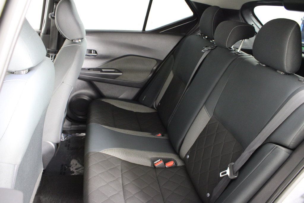 Certified 2020 Nissan Kicks SV FWD image 21