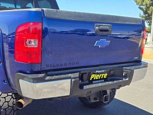 Used 2013 Chevrolet Silverado 3500 LTZ AWD/4WD image 7