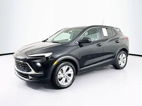 Used 2025 Buick Encore GX Preferred image 3