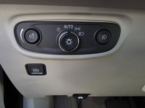 Used 2020 GMC Terrain Denali w/ Denali Premium Package image 13