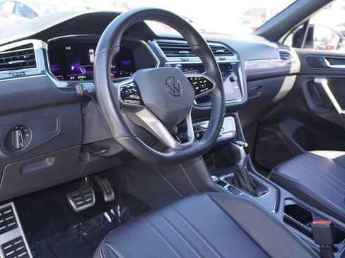 Used 2023 Volkswagen Tiguan SE R-Line FWD image 13