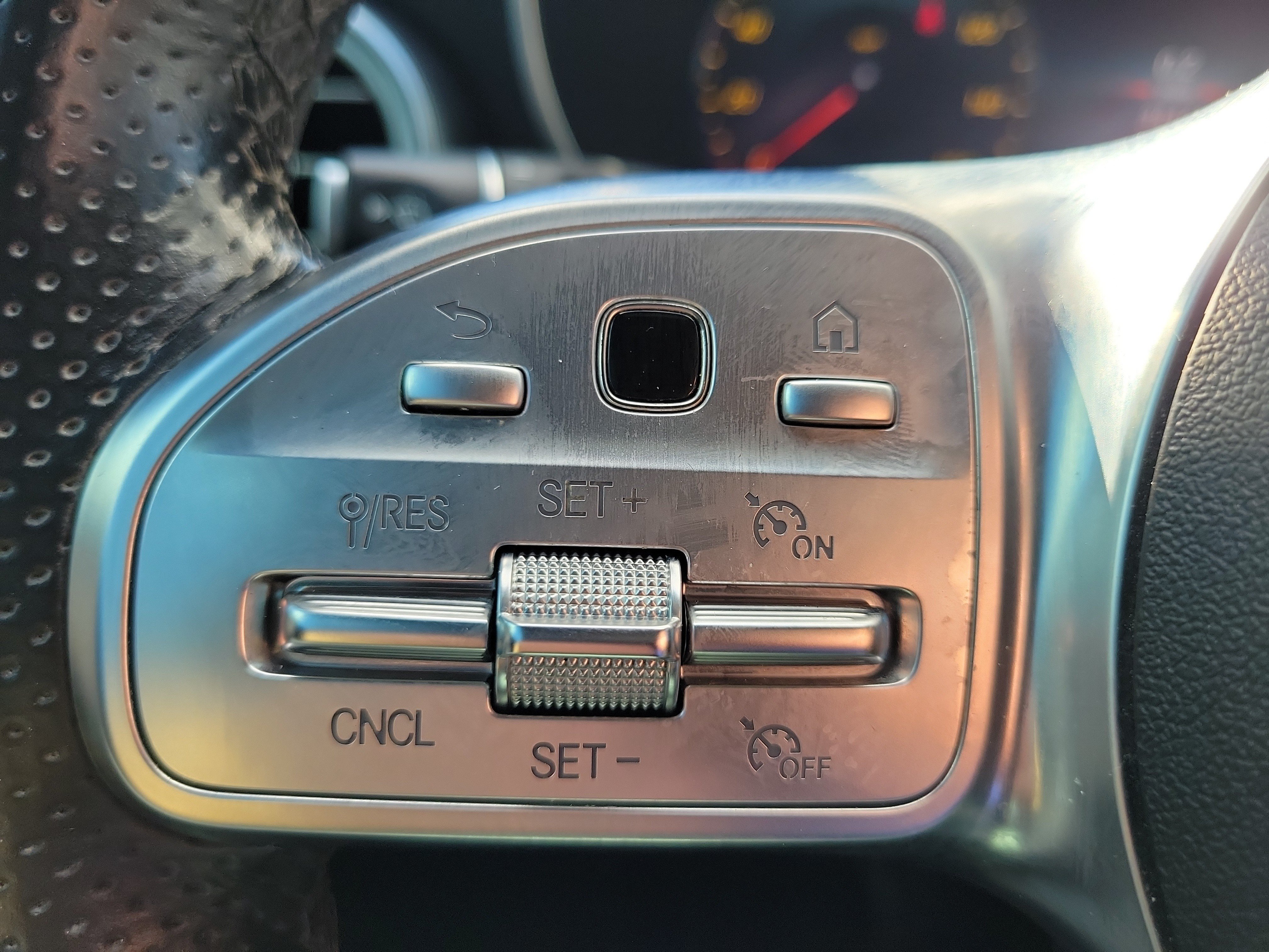 Used 2022 Mercedes-Benz C 300 Coupe image 26