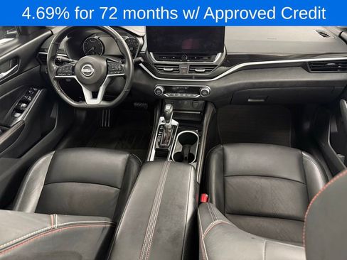 Used 2025 Nissan Altima 2.5 SR w/ SR Premium Package image 14