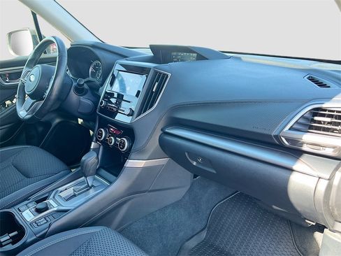 Used 2022 Subaru Forester Premium image 29