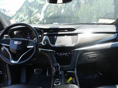 Used 2020 Cadillac XT6 Sport AWD/4WD image 18