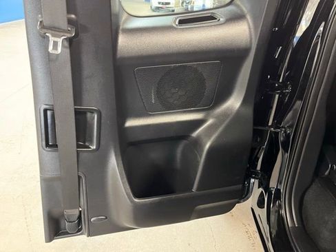 Used 2016 Toyota Tacoma SR5 image 13