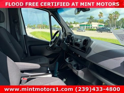 Used 2021 Mercedes-Benz Sprinter 2500 w/ Driver Convenience Package image 28