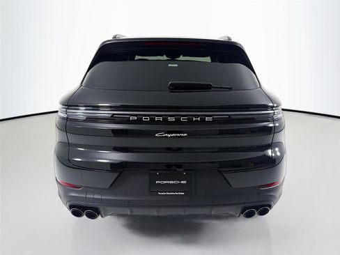 New 2025 Porsche Cayenne image 23