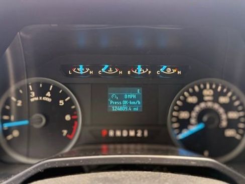 Used 2016 Ford F150 XLT AWD/4WD image 12