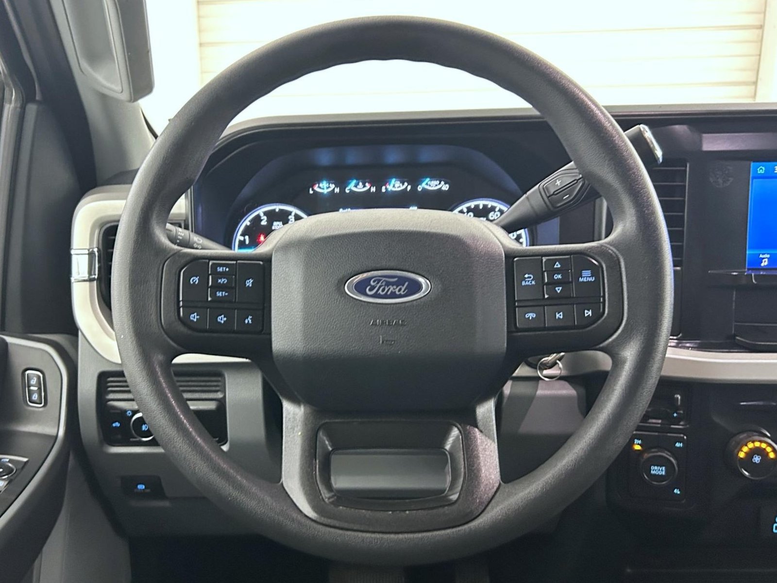 Used 2025 Ford F350 XLT AWD/4WD image 13