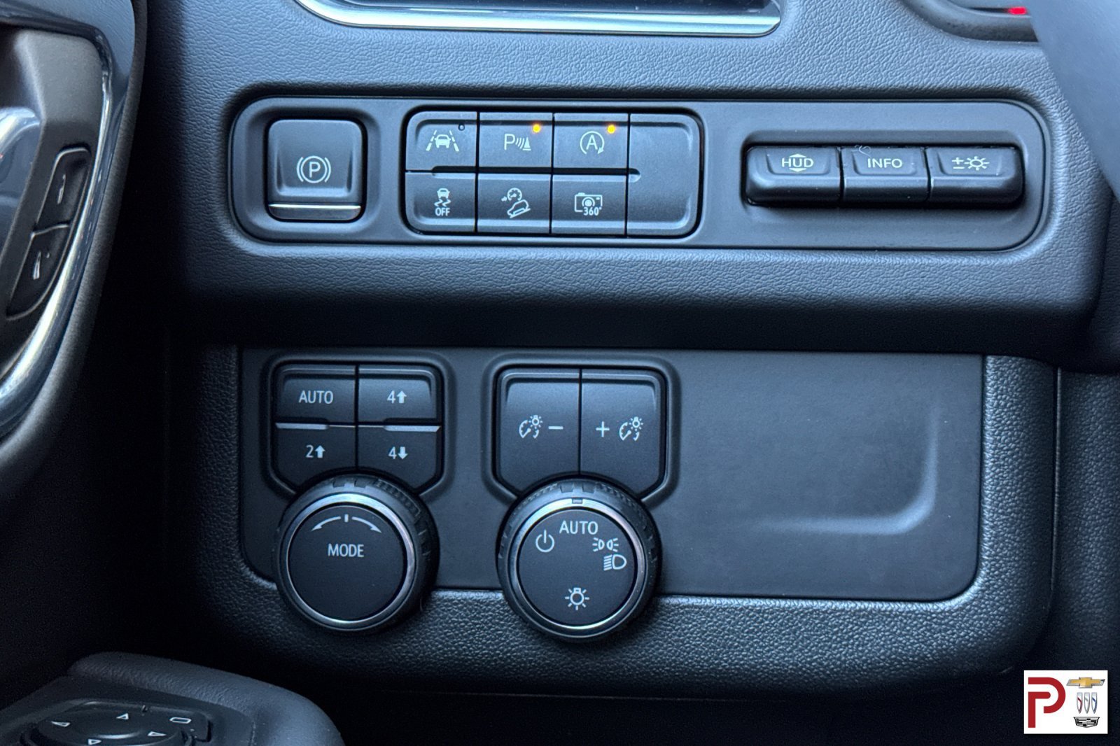 Used 2023 Chevrolet Suburban High Country AWD/4WD image 35