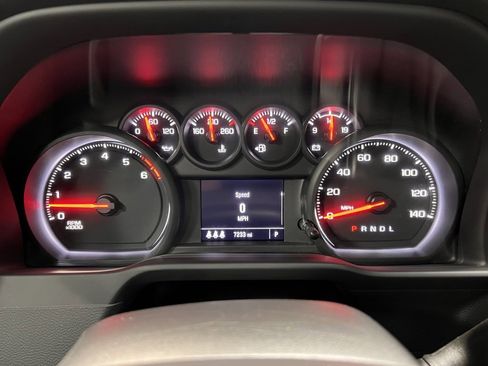 Used 2024 Chevrolet Silverado 2500 Custom w/ Custom Value Package image 29