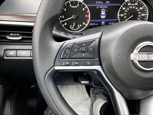 Used 2023 Nissan Altima 2.5 SV FWD image 22