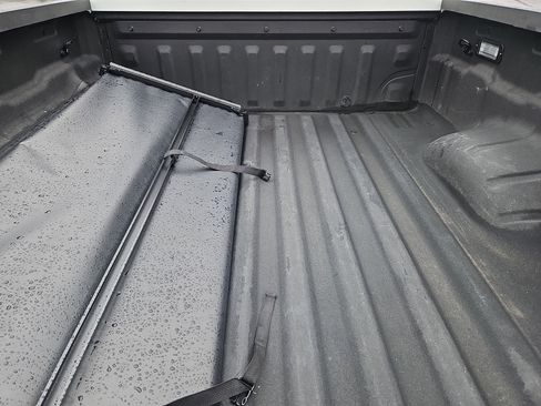 Used 2022 Nissan Frontier SV w/ Technology Package image 27