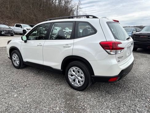Used 2023 Subaru Forester image 3