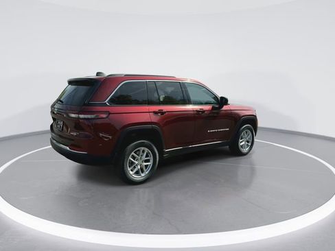 New 2026 Jeep Grand Cherokee Laredo AWD/4WD image 8