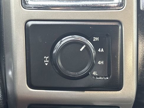 Used 2016 Ford F150 Lariat w/ Equipment Group 502A Luxury image 27