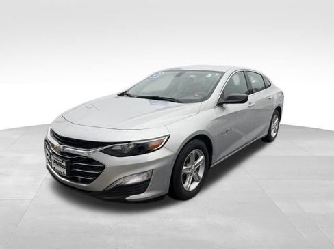 Used 2020 Chevrolet Malibu LS FWD image 3