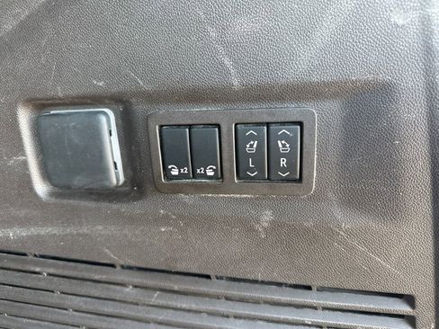 Used 2022 Chevrolet Tahoe LT w/ Luxury Package image 41