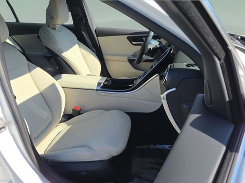 New 2026 Mercedes-Benz C 300 Sedan image 18