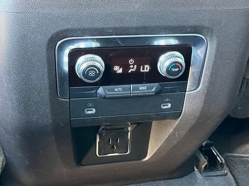 Used 2021 GMC Yukon SLE RWD image 22