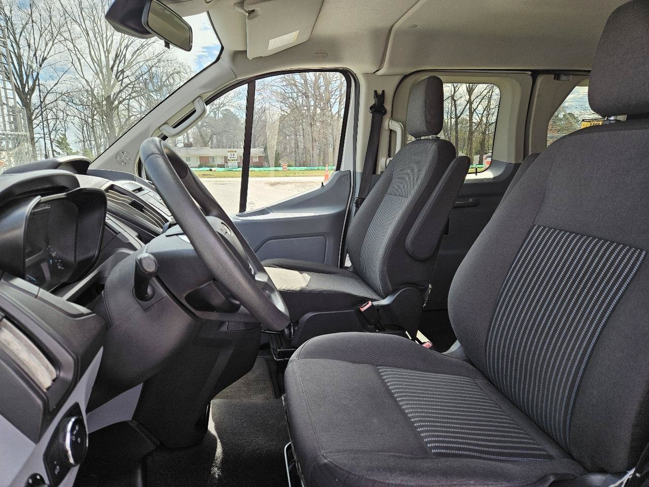 Used 2018 Ford Transit 350 XL RWD image 11
