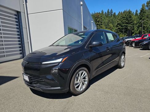 New 2027 Chevrolet Bolt LT w/ Comfort Package FWD image 3