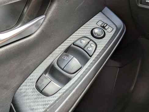 Used 2024 Nissan Sentra SV FWD image 23