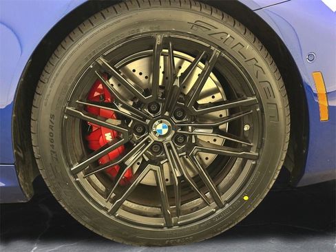 Used 2025 BMW M5 w/ Carbon Package image 37