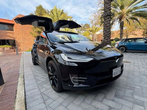 Used 2021 Tesla Model X Long Range image 3