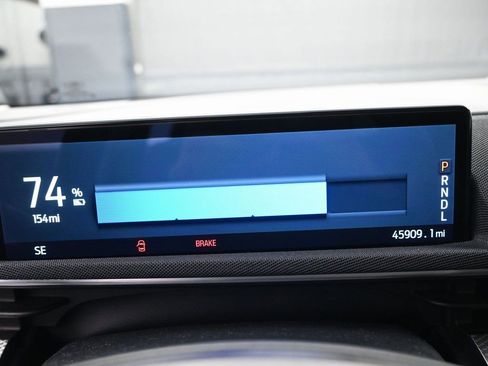 Used 2022 Ford Mustang Mach-E Select image 17