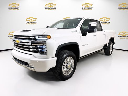 Used 2023 Chevrolet Silverado 3500 High Country AWD/4WD image 3