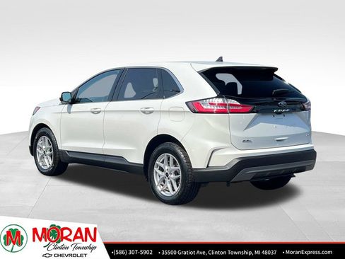 Used 2024 Ford Edge SEL w/ Convenience Package AWD/4WD image 4