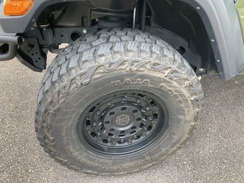 Used 2024 Jeep Wrangler Sport S image 12