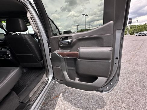 Used 2020 GMC Sierra 1500 SLT w/ SLT Premium Plus Package AWD/4WD image 18