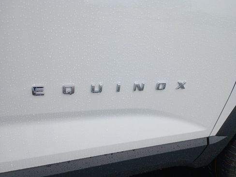 New 2026 Chevrolet Equinox LT w/ Convenience Package II image 18