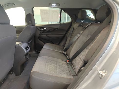 Used 2023 Chevrolet Equinox LT image 30