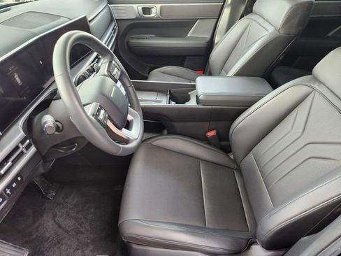 Used 2026 Hyundai Santa Fe SEL FWD image 9