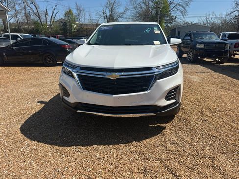 Used 2024 Chevrolet Equinox LT w/ LPO, Floor Liner Package image 2