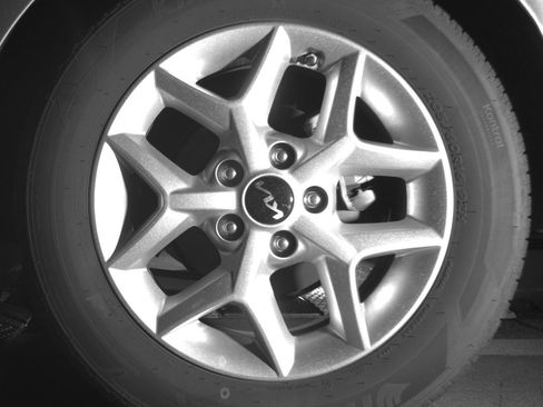 Used 2025 Kia Soul LX w/ LX Technology Package FWD image 19