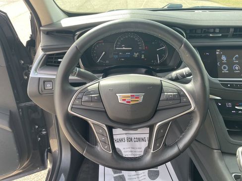 Used 2019 Cadillac XT5 Luxury w/ Advanced Security Package image 13