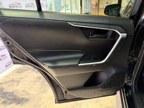 Used 2021 Toyota RAV4 LE image 35